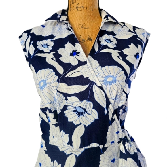 Tommy Hilfiger Floral Wrap Dress in Blue and White, Size XS - Picture 2 of 6